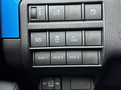 2025 Toyota Tacoma i-FORCE MAX - Photo 27
