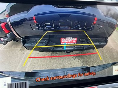 2025 Toyota Tacoma i-FORCE MAX - Photo 19