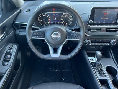 2022 Nissan Altima - Photo 14