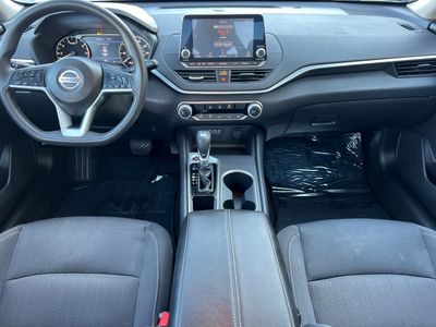 2022 Nissan Altima - Photo 3