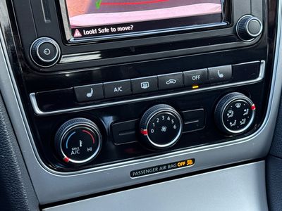 2019 Volkswagen Passat - Photo 21