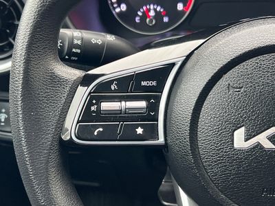 2023 Kia Forte - Photo 23