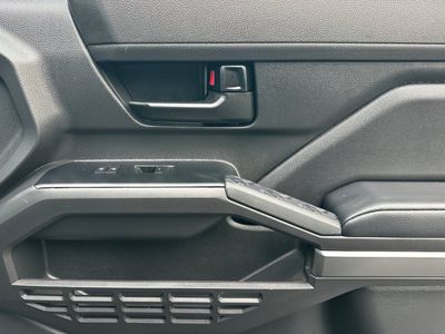 2025 Toyota Tacoma - Photo 18