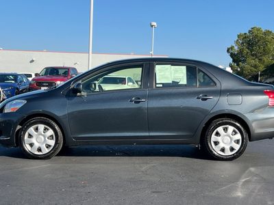 2012 Toyota Yaris - Photo 9