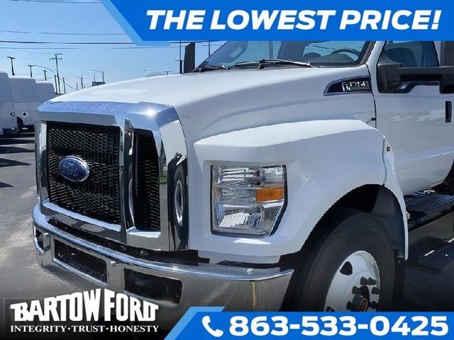 2025 Ford F-750SD