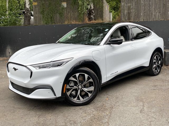 2022 Ford Mustang Mach-E