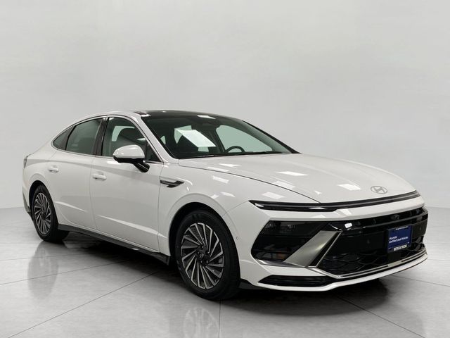 2025 Hyundai Sonata Hybrid