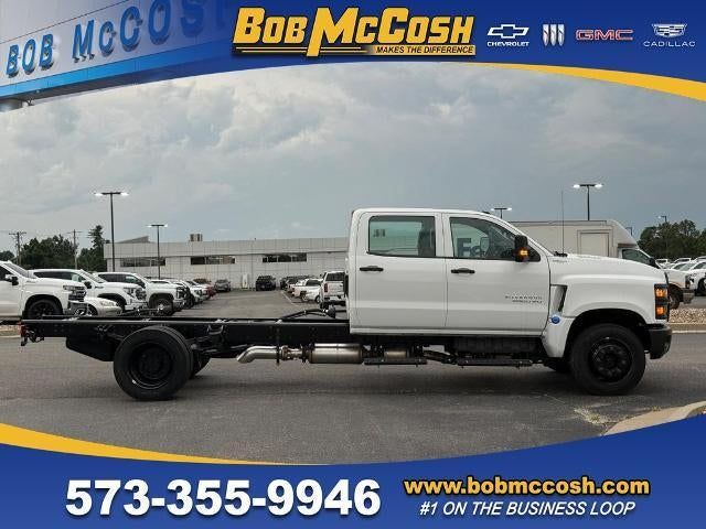 2025 Chevrolet Silverado 6500 HD