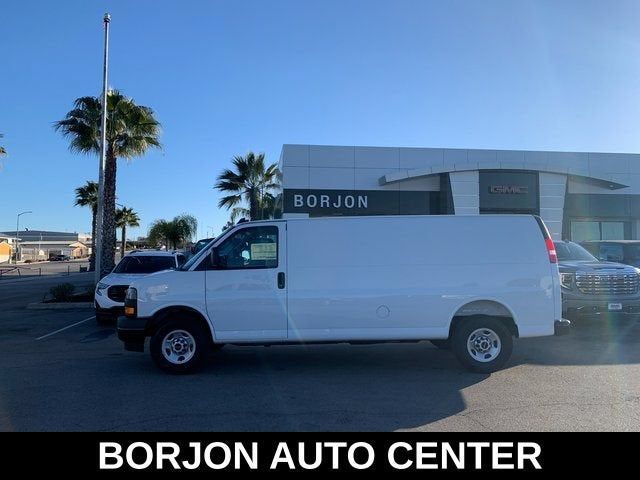 2025 GMC Savana Cargo