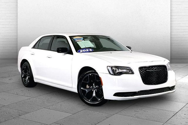 2023 Chrysler 300