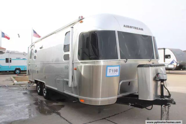 2020 Airstream 25FB TWIN