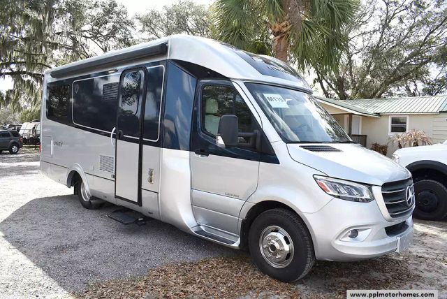 2020 Leisure Travel U24TB