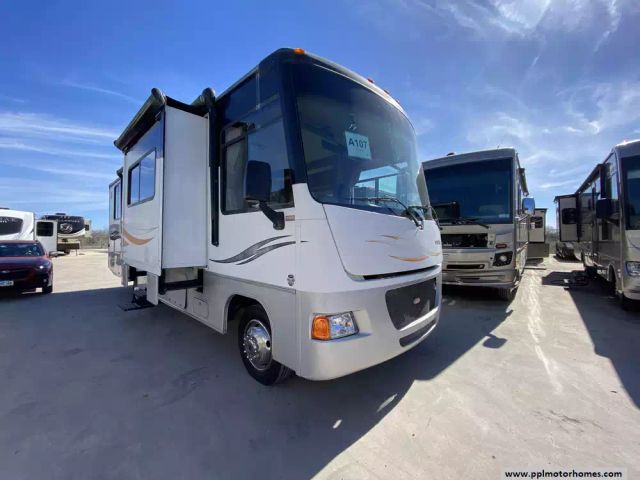 2011 Winnebago 30W
