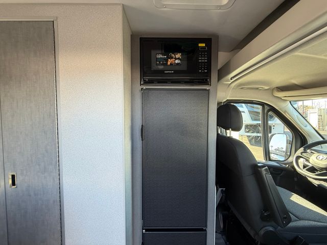 2026 Thor Motor Coach Tellaro