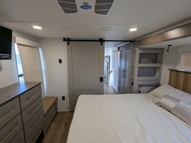 2025 Alliance RV Paradigm