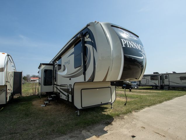 2017 Jayco Pinnacle
