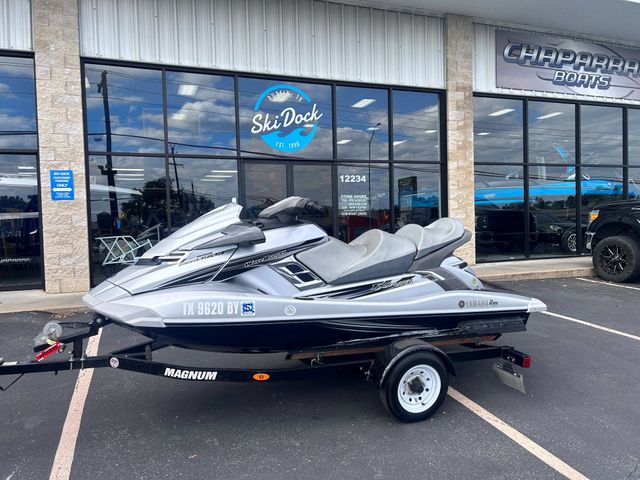 2013 Yamaha WaveRunner FX Cruiser HO
