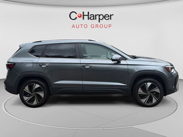 2025 Volkswagen Taos