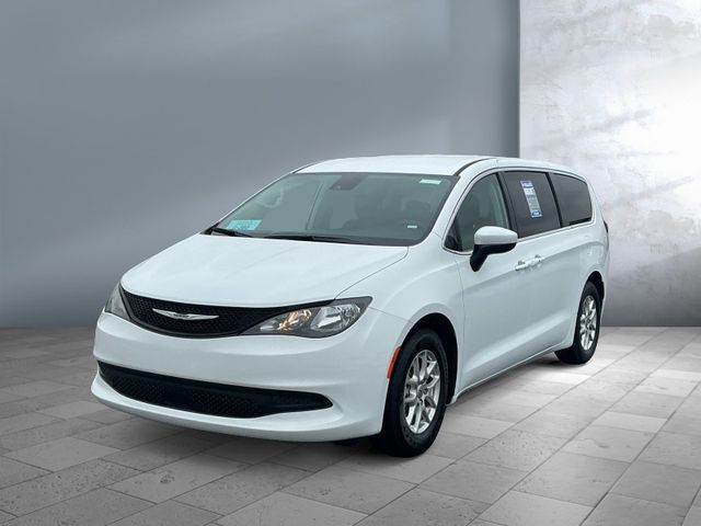2023 Chrysler Voyager