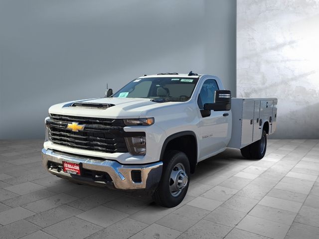 2025 Chevrolet Silverado 3500HD CC