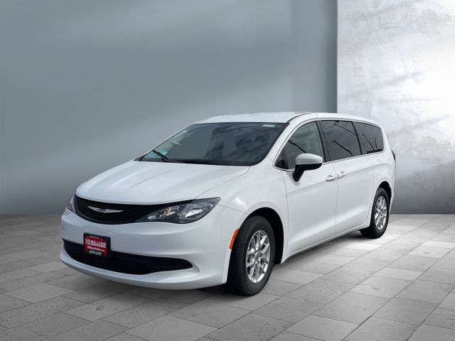 2023 Chrysler Voyager
