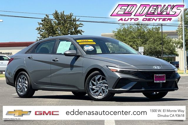 2026 Hyundai Elantra Hybrid