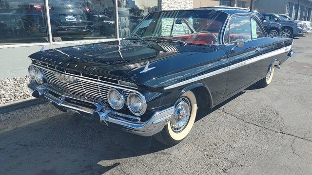 1961 CHEVY IMPALA