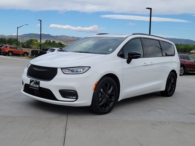 2025 Chrysler Pacifica