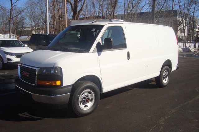 2025 GMC Savana Cargo