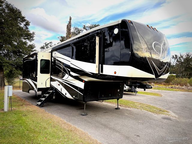 2019 DRV Mobile Suites