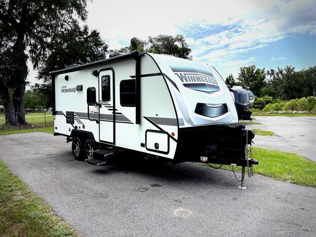 2021 Winnebago Micro Minnie