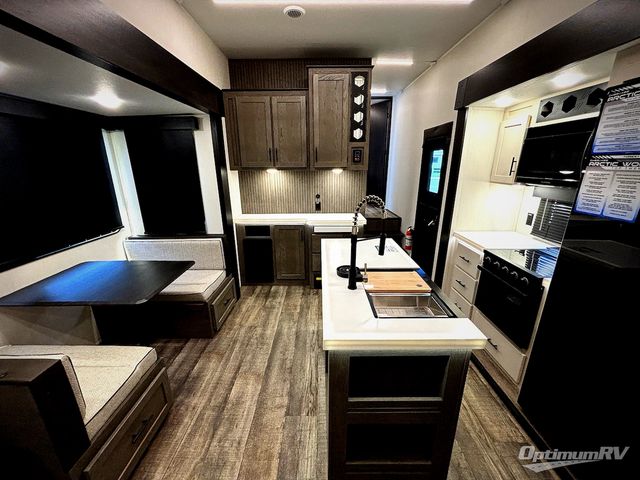2025 Forest River Cherokee Arctic Wolf Suite
