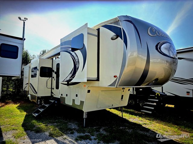 2018 Palomino Columbus