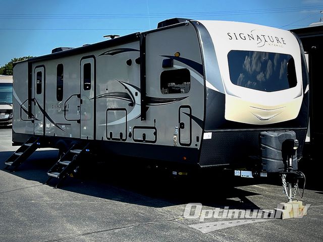 2020 Forest River Rockwood Signature Ultra Lite