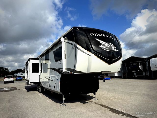 2024 Jayco Pinnacle