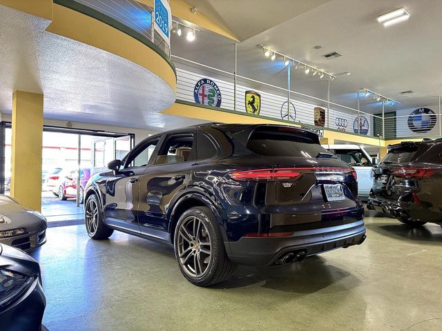 2022 Porsche Cayenne