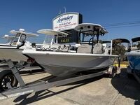 2024 Sea Pro 250 Bay