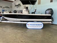 2025 Robalo 206 Cayman DLX