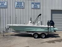 2025 Robalo 206 Cayman DLX