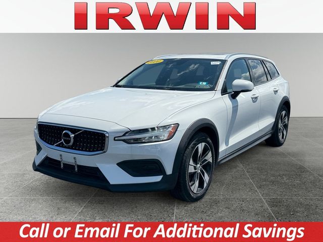 2020 Volvo V60 Cross Country