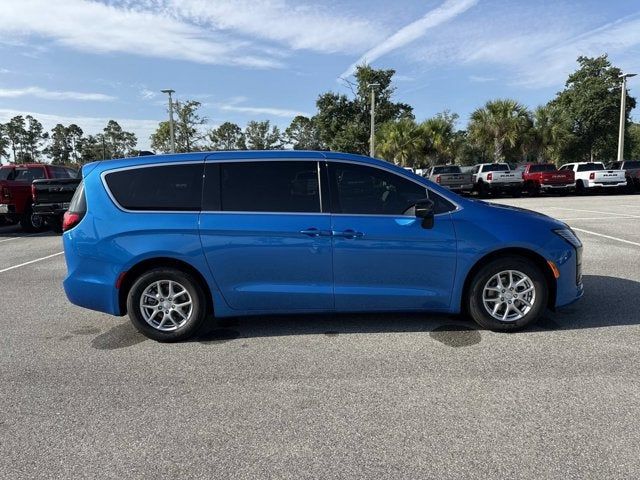 2027 Chrysler Pacifica