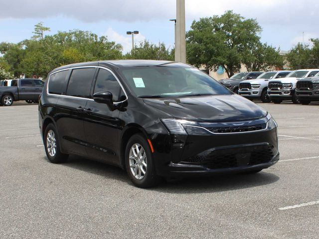 2027 Chrysler Pacifica