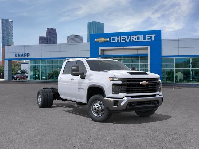2026 Chevrolet Silverado 3500HD CC