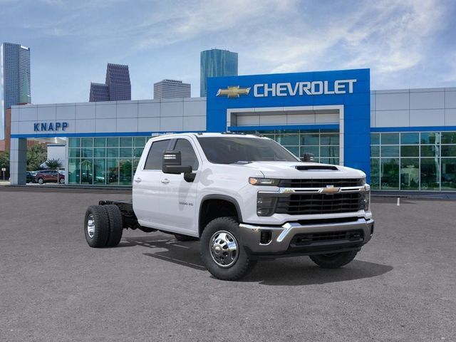 2026 Chevrolet Silverado 3500HD CC