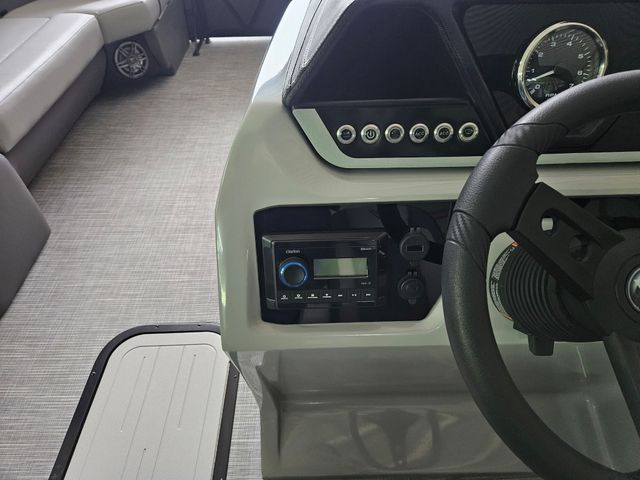 2026 VIAGGIO LAGO V 22U TRITOON