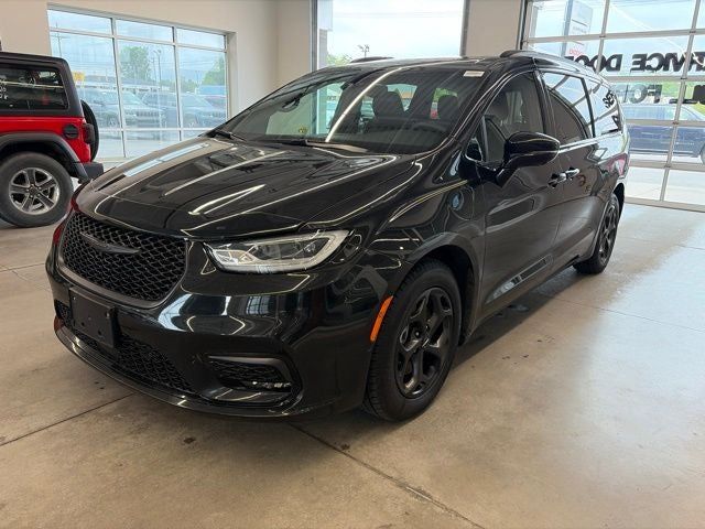 2024 Chrysler Pacifica Hybrid
