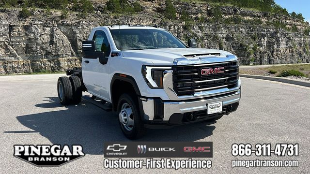 2026 GMC Sierra 3500 HD Chassis Cab