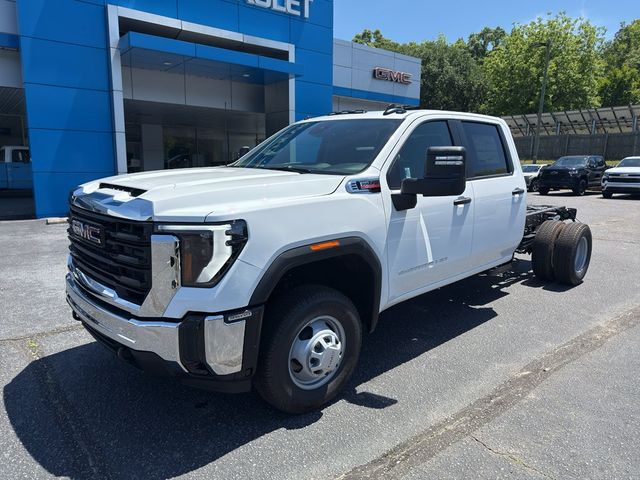 2026 GMC Sierra 3500 HD Chassis Cab