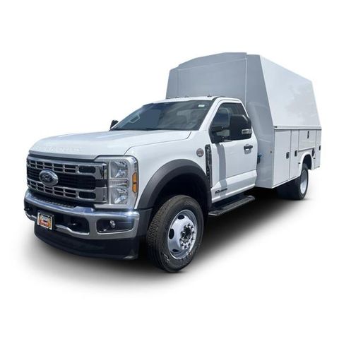 2025 Ford F-550