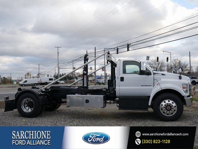 2025 Ford F-750SD